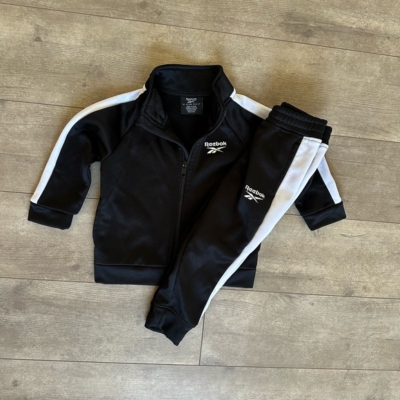 Reebok 18-24 Month Unisex Track Suit Outfit Full Zip Jacket & Jogger Black White - Picture 3 of 8